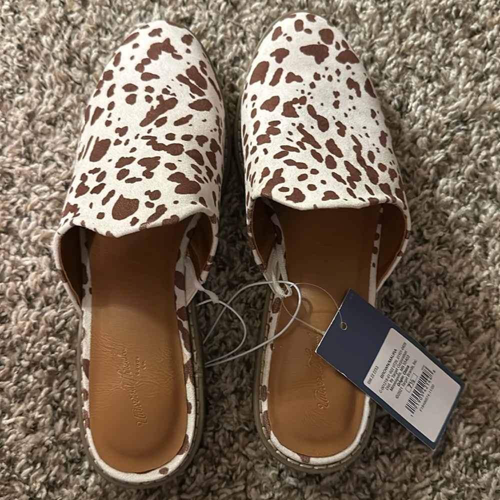 Universal Thread Cow Print Mules